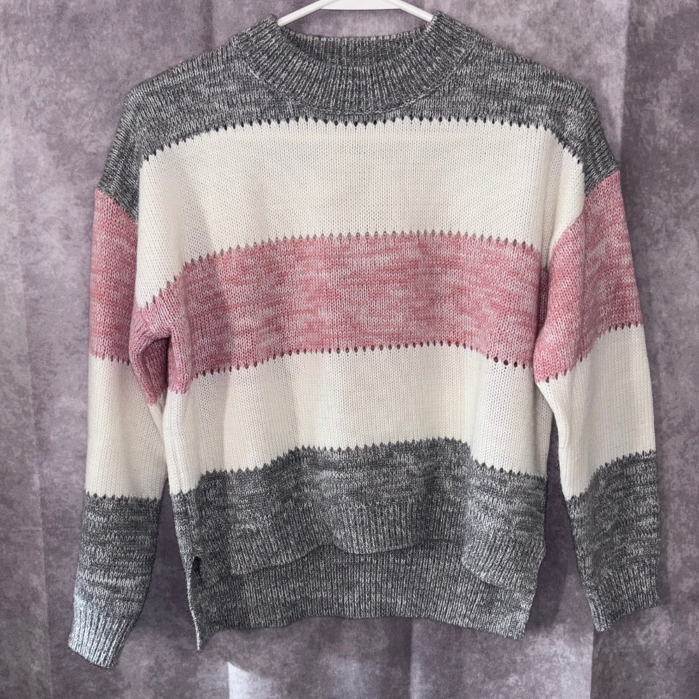 Coco‎ and Shay Women's Small Striped Knit Sweater Women Pink Grey White Casual